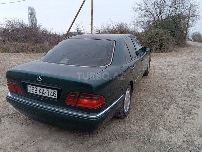 Mercedes E 230 1997, 499,000 km - 2.3 l - Salyan