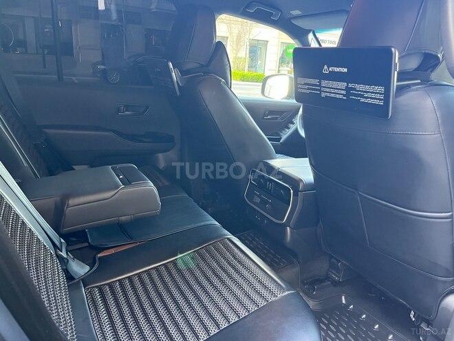 Toyota Land Cruiser 2023, 17,500 km - 4.0 l - Bakı