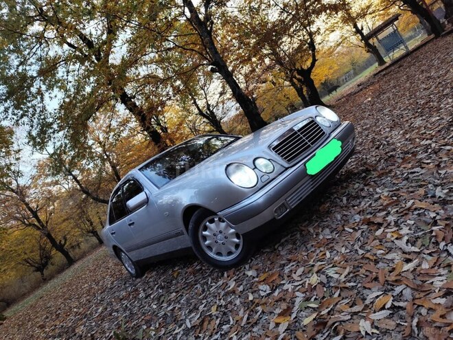 Mercedes E 240 1998, 304,232 km - 2.4 l - Bakı