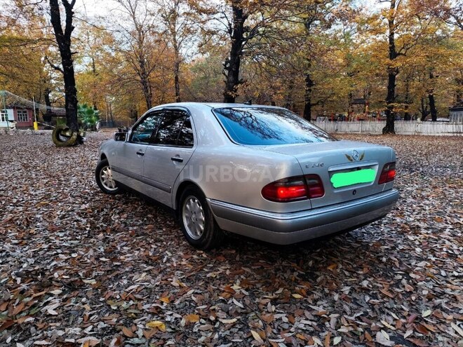 Mercedes E 240 1998, 304,232 km - 2.4 l - Bakı