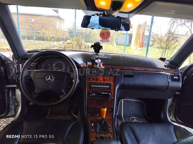 Mercedes E 240 1998, 304,232 km - 2.4 l - Bakı