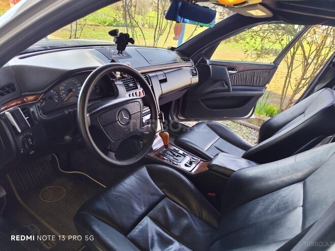 Mercedes E 240 1998, 304,232 km - 2.4 l - Bakı