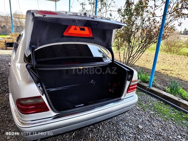 Mercedes E 240 1998, 304,232 km - 2.4 l - Bakı