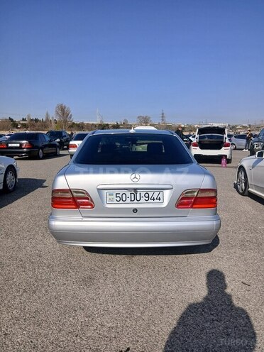 Mercedes E 220 d 2001, 450,000 km - 2.2 л - Bakı