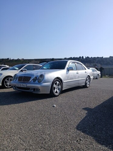 Mercedes E 220 d 2001, 450,000 km - 2.2 л - Bakı