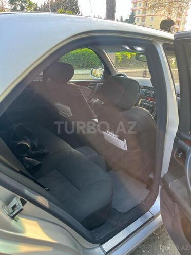 Mercedes E 240 2000, 377,000 km - 2.6 l - Ağcabədi