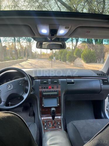 Mercedes E 240 2000, 377,000 km - 2.6 l - Ağcabədi