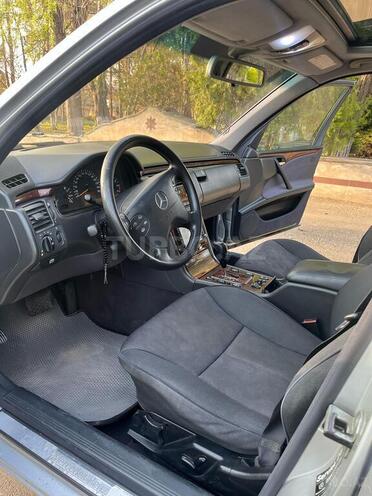 Mercedes E 240 2000, 377,000 km - 2.6 l - Ağcabədi