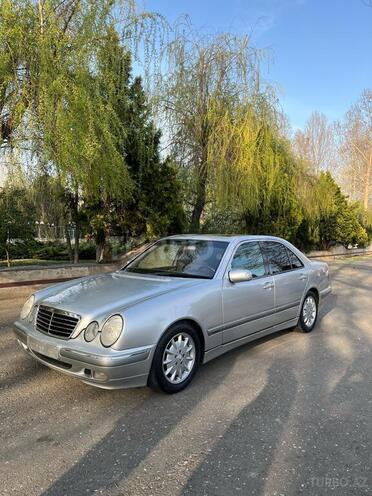Mercedes E 240 2000, 377,000 km - 2.6 l - Ağcabədi
