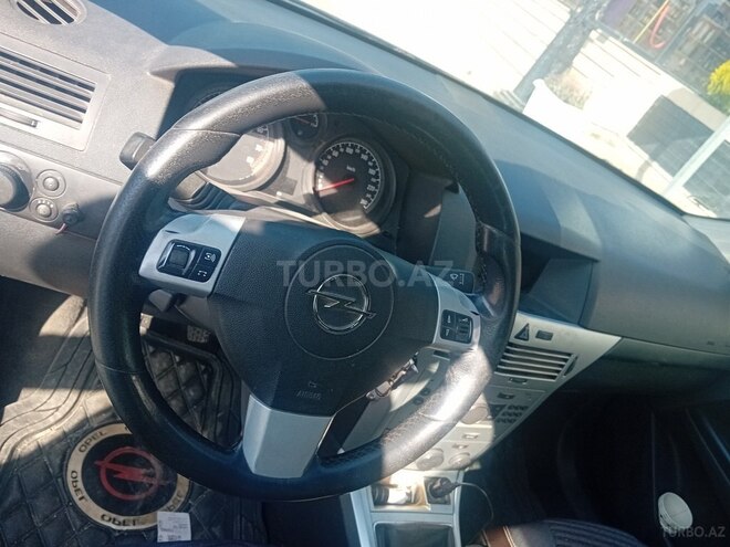 Opel Astra 2009, 290,000 km - 1.4 l - Bakı