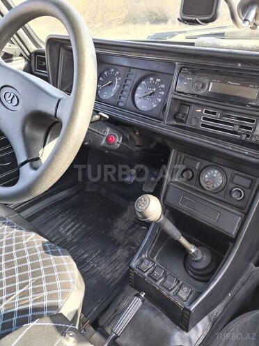 LADA (VAZ) 2107 2006, 70,000 km - 1.6 л - Ucar