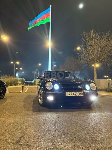 Mercedes E 320 2000, 297,000 km - 3.2 l - Bakı