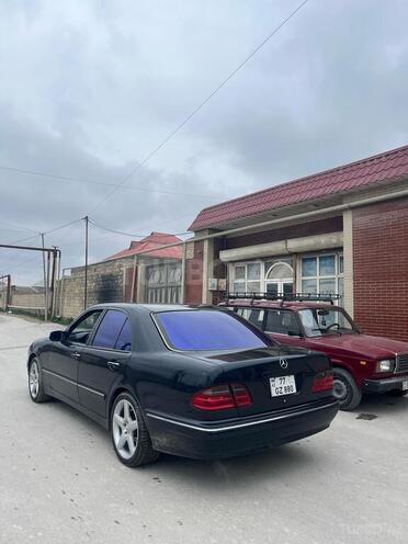 Mercedes E 320 2000, 297,000 km - 3.2 l - Bakı