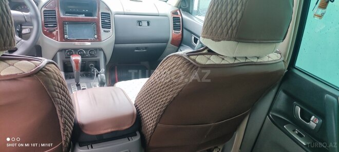 Mitsubishi Pajero 2005, 318,251 km - 3.0 l - Bakı