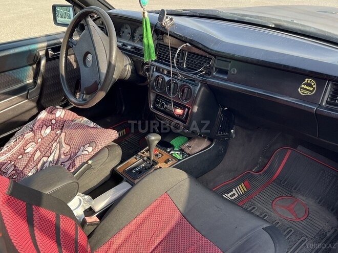 Mercedes 190 1991, 300,000 km - 2.0 л - Şəki