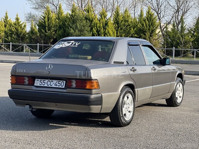 Mercedes 190 1991, 300,000 km - 2.0 л - Şəki