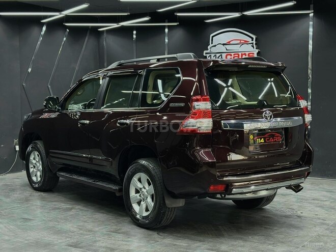 Toyota Land Cruiser Prado-8