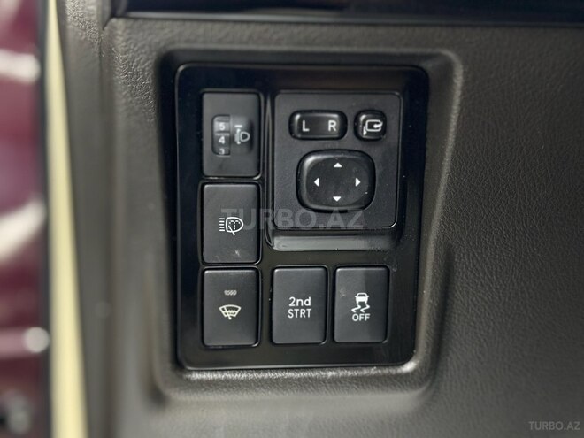 Toyota Land Cruiser Prado-15