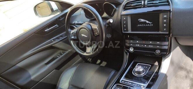 Jaguar XE 2017, 130,000 km - 2.0 l - Bakı