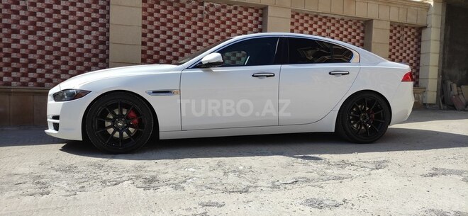 Jaguar XE 2017, 130,000 km - 2.0 l - Bakı