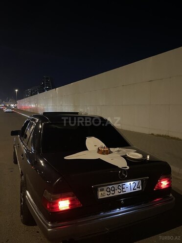 Mercedes E 280 1994, 304,000 km - 2.8 l - Bakı