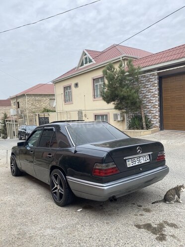 Mercedes E 280 1994, 304,000 km - 2.8 l - Bakı