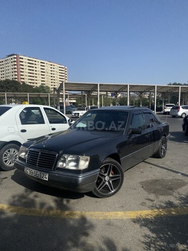 Mercedes E 280 1994, 304,000 km - 2.8 l - Bakı