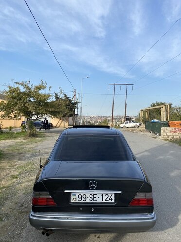 Mercedes E 280 1994, 304,000 km - 2.8 l - Bakı