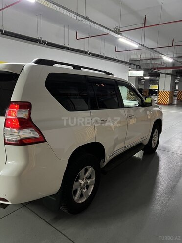 Toyota Land Cruiser Prado 2013, 300,000 km - 2.7 л - Bakı
