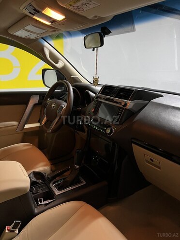 Toyota Land Cruiser Prado 2013, 300,000 km - 2.7 л - Bakı