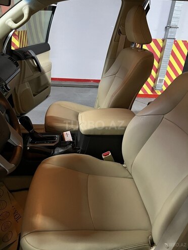 Toyota Land Cruiser Prado 2013, 300,000 km - 2.7 л - Bakı