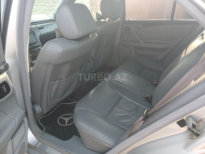 Mercedes E 240 2001, 464,335 km - 2.4 l - İmişli