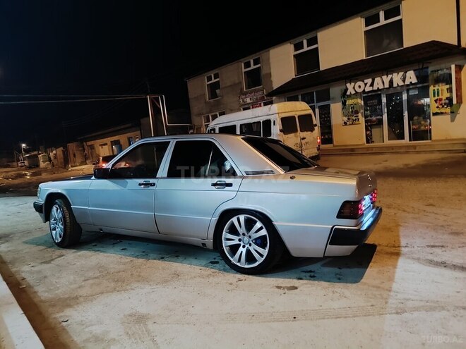 Mercedes 190 1993, 300,000 km - 2.0 л - Bakı