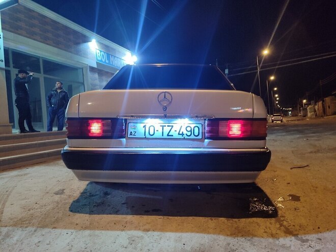 Mercedes 190 1993, 300,000 km - 2.0 л - Bakı
