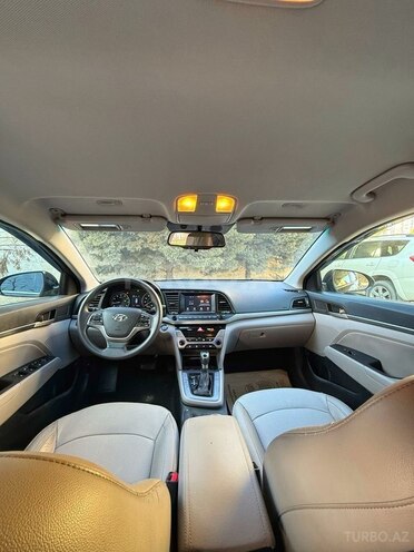 Hyundai Elantra 2017, 197,000 km - 2.0 l - Bakı