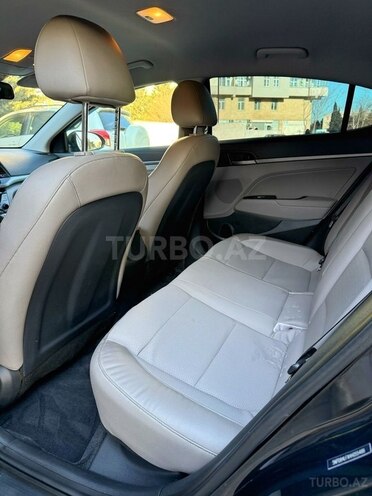 Hyundai Elantra 2017, 197,000 km - 2.0 l - Bakı
