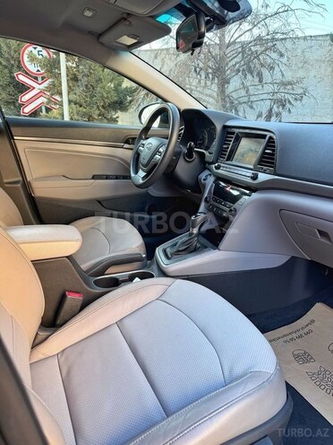 Hyundai Elantra 2017, 197,000 km - 2.0 l - Bakı