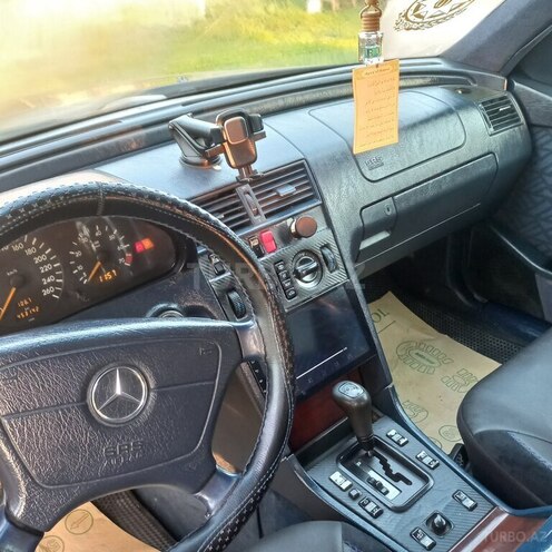 Mercedes C 280 1995, 453,000 km - 2.8 l - Bakı
