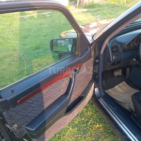 Mercedes C 280 1995, 453,000 km - 2.8 l - Bakı