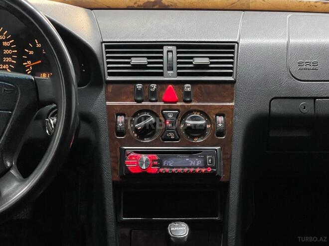 Mercedes C 180 1999, 219,225 km - 1.8 л - Sumqayıt