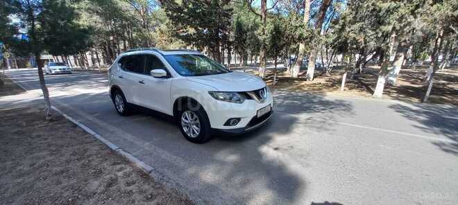 Nissan X-Trail 2014, 315,000 km - 2.5 л - Bakı