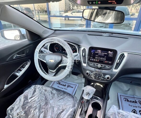 Chevrolet Malibu-14
