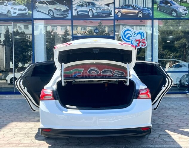 Chevrolet Malibu-11