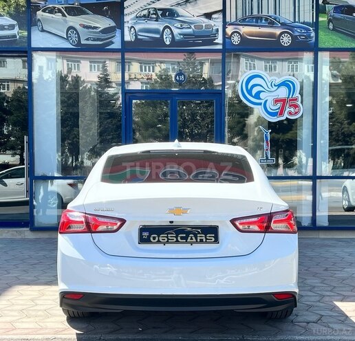 Chevrolet Malibu-8