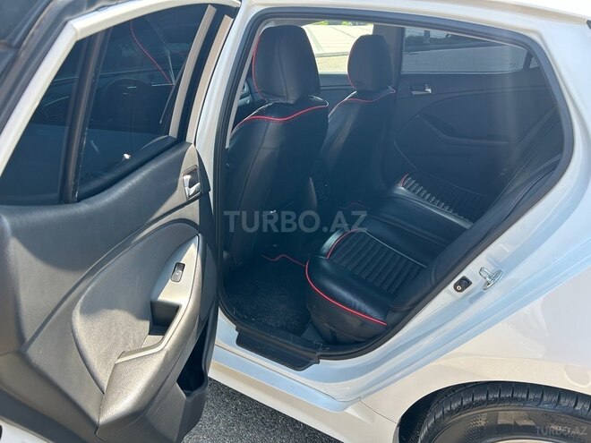 Kia Optima 2015, 184,000 km - 2.0 l - Ucar