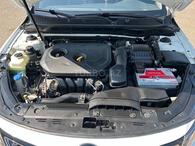 Kia Optima 2015, 184,000 km - 2.0 l - Ucar