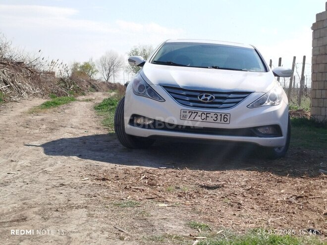 Hyundai Sonata 2014, 170,000 km - 2.4 l - Salyan