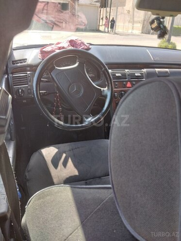 Mercedes E 280 1997, 400,000 km - 2.8 l - Bakı