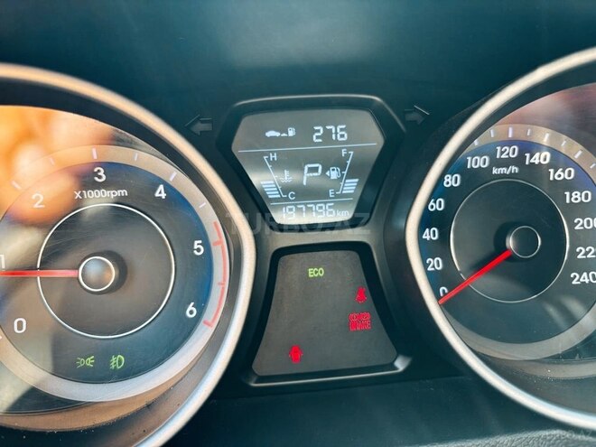 Hyundai Avante 2014, 194,000 km - 1.6 l - Bakı