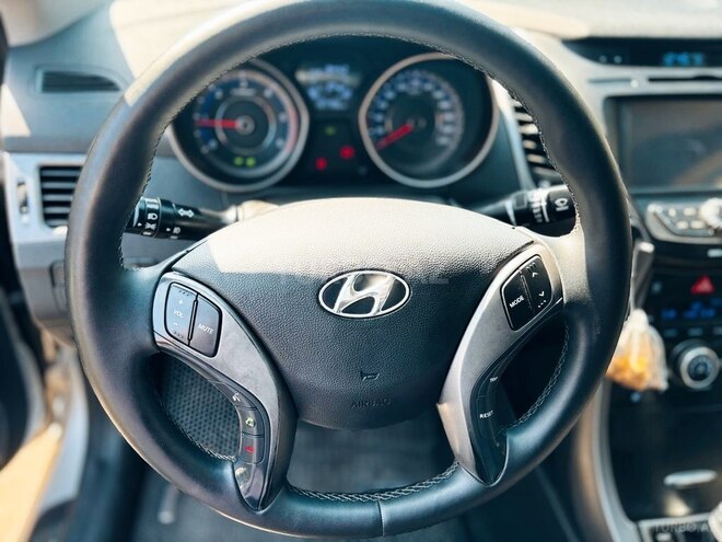 Hyundai Avante 2014, 194,000 km - 1.6 l - Bakı